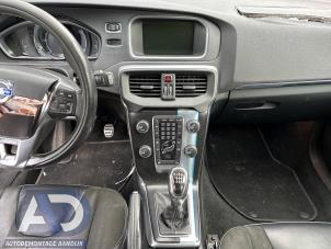Volvo V40 1.6 D2 Vehículo de desguace (2014, Negro)