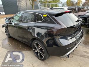 Volvo V40 1.6 D2 Vehículo de desguace (2014, Negro)