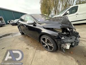 Volvo V40 1.6 D2 Vehículo de desguace (2014, Negro)