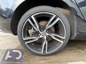 Volvo V40 1.6 D2 Vehículo de desguace (2014, Negro)