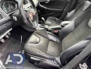 Volvo V40 1.6 D2 Vehículo de desguace (2014, Negro)