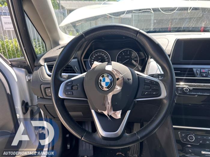BMW 2 serie Active Tourer 220dA xDrive 2.0 TwinPower Turbo 16V Épave (2016, Blanc)
