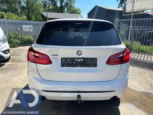 BMW 2 serie Active Tourer 220dA xDrive 2.0 TwinPower Turbo 16V Épave (2016, Blanc)