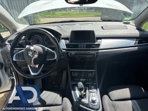 BMW 2 serie Active Tourer 220dA xDrive 2.0 TwinPower Turbo 16V Épave (2016, Blanc)