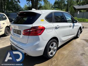 BMW 2 serie Active Tourer 220dA xDrive 2.0 TwinPower Turbo 16V Épave (2016, Blanc)