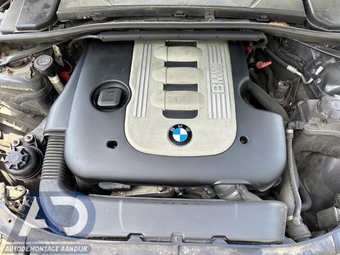 BMW 3 serie Touring 330Xd 24V Épave (2006, Gris)