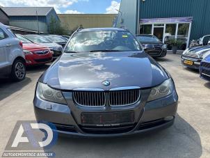 BMW 3 serie Touring 330Xd 24V Épave (2006, Gris)