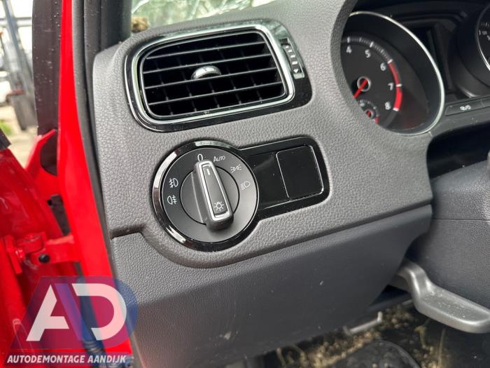 Volkswagen Polo V 1.8 GTI 16V Épave (2017, Rouge)