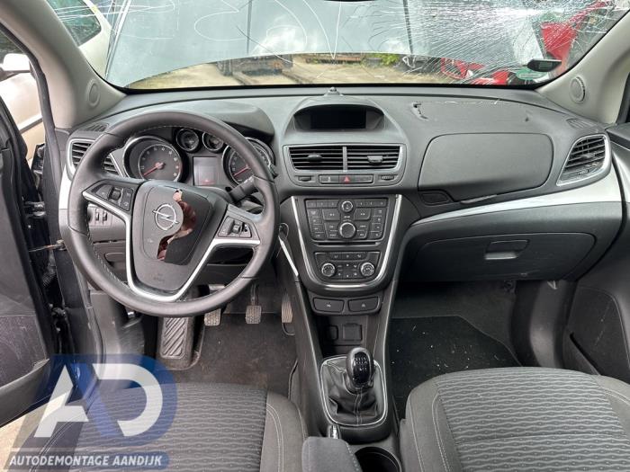 Opel Mokka/Mokka X 1.4 Turbo 16V 4x2 Épave (2016, Gris)