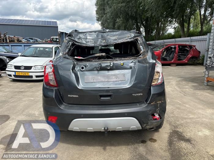 Opel Mokka/Mokka X 1.4 Turbo 16V 4x2 Épave (2016, Gris)