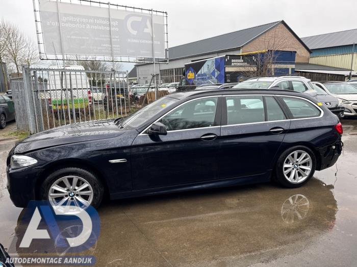 BMW 5 serie Touring 535d 24V Skrotfordon (2011, BLAUW)