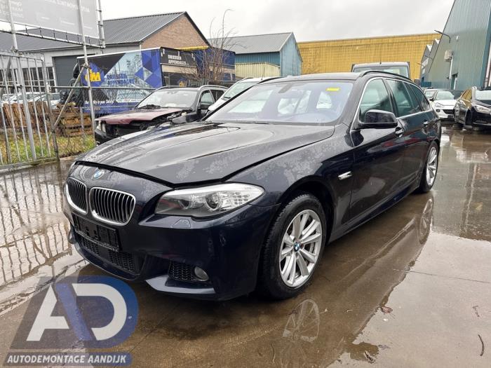 BMW 5 serie Touring 535d 24V Skrotfordon (2011, BLAUW)