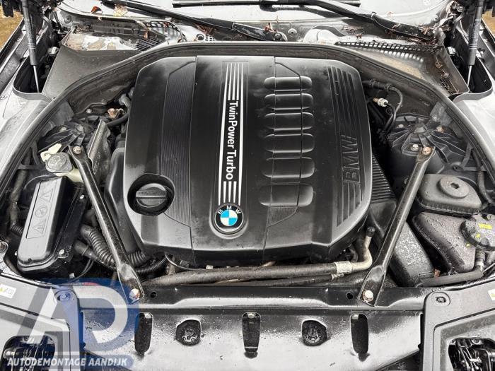 BMW 5 serie Touring 535d 24V Skrotfordon (2011, BLAUW)