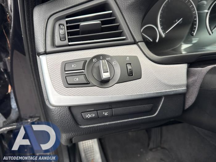 BMW 5 serie Touring 535d 24V Skrotfordon (2011, BLAUW)
