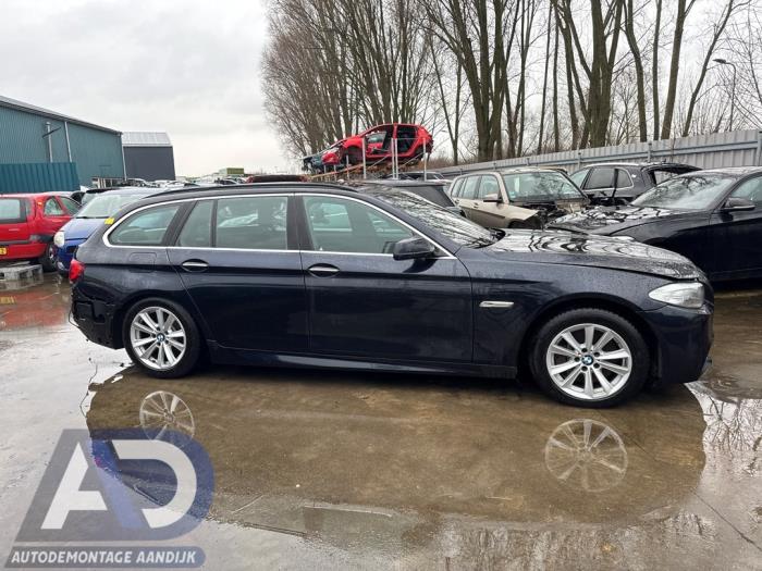 BMW 5 serie Touring 535d 24V Skrotfordon (2011, BLAUW)