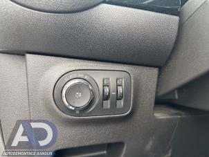 Opel Adam 1.2 16V Samochód złomowany (2014, Bialy)