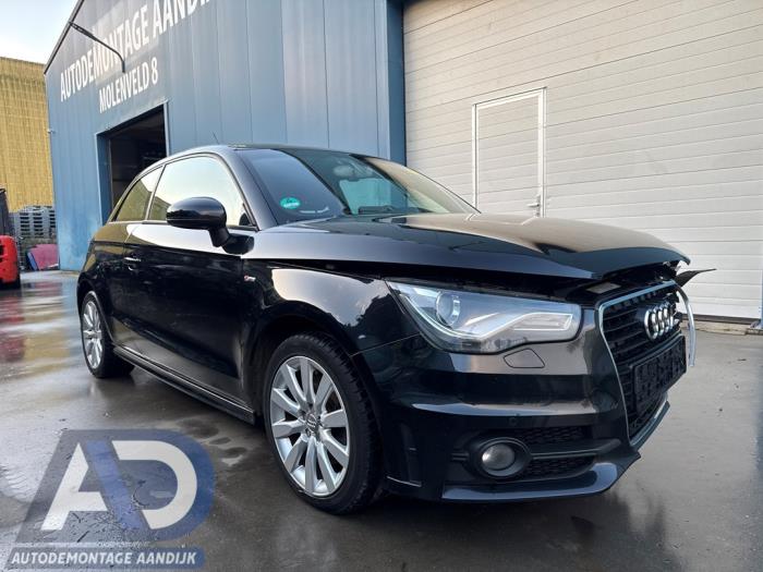 Audi A1 1.4 TFSI 16V 122 Skrotfordon (2012, ZWART)