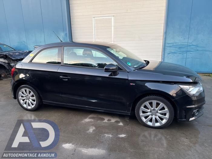 Audi A1 1.4 TFSI 16V 122 Skrotfordon (2012, ZWART)