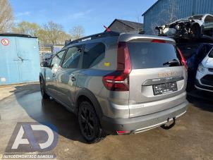 Dacia Jogger 1.0 TCe 110 12V Samochód złomowany (2024, Szary)