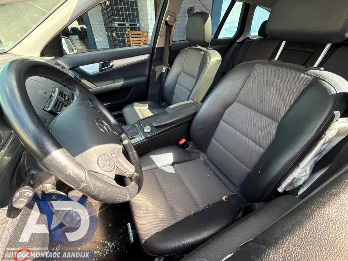 Mercedes C Estate 1.8 C-250 CGI 16V Épave (2011, Noir)