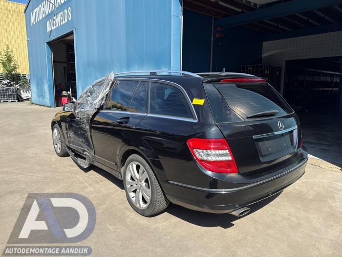 Mercedes C Estate 1.8 C-250 CGI 16V Épave (2011, Noir)