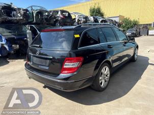 Mercedes C Estate 1.8 C-250 CGI 16V Épave (2011, Noir)