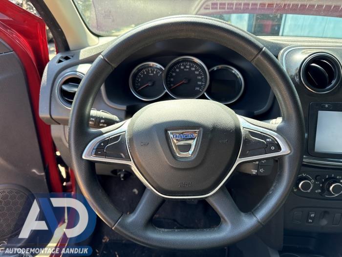 Dacia Logan MCV II/Sandero Wagon 0.9 TCE 12V Samochód złomowany (2019, Czerwony)