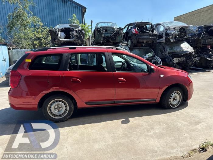 Dacia Logan MCV II/Sandero Wagon 0.9 TCE 12V Samochód złomowany (2019, Czerwony)