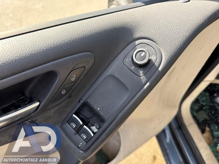Volkswagen Golf VI 1.2 TSI BlueMotion Épave (2010, Bleu, Gris)