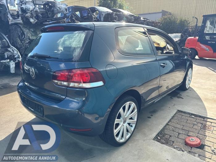 Volkswagen Golf VI 1.2 TSI BlueMotion Épave (2010, Bleu, Gris)