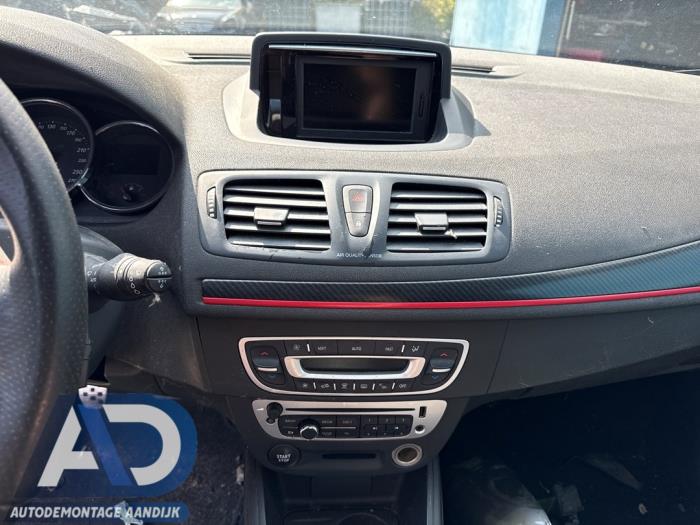 Renault Megane III Grandtour 1.5 dCi 110 Skrotfordon (2012, GRIJS)