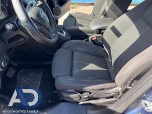 Opel Zafira Tourer 2.0 CDTI 16V 170 Ecotec Samochód złomowany (2017, Niebieski)