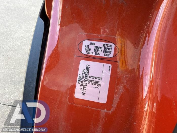 Renault Captur I 1.2 TCE 16V EDC Épave (2014, Orange)