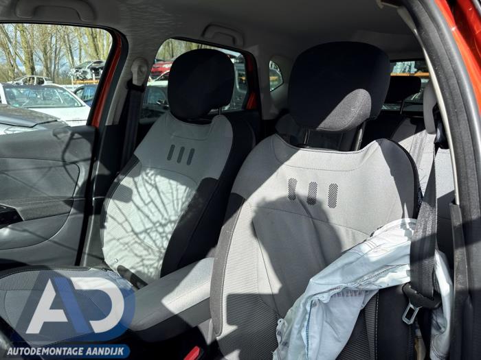 Renault Captur I 1.2 TCE 16V EDC Épave (2014, Orange)