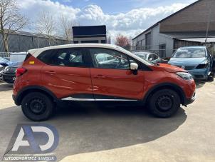 Renault Captur I 1.2 TCE 16V EDC Épave (2014, Orange)