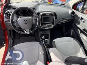 Renault Captur I 1.2 TCE 16V EDC Épave (2014, Orange)