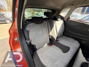Renault Captur I 1.2 TCE 16V EDC Épave (2014, Orange)