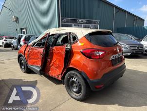 Renault Captur I 1.2 TCE 16V EDC Épave (2014, Orange)