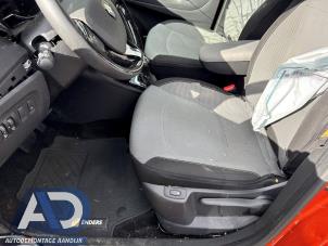 Renault Captur I 1.2 TCE 16V EDC Épave (2014, Orange)