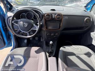 Dacia Lodgy 1.2 TCE 16V Épave (2017, Bleu)