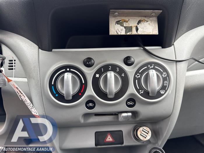 Suzuki Alto 1.0 12V Épave (2010, Gris)