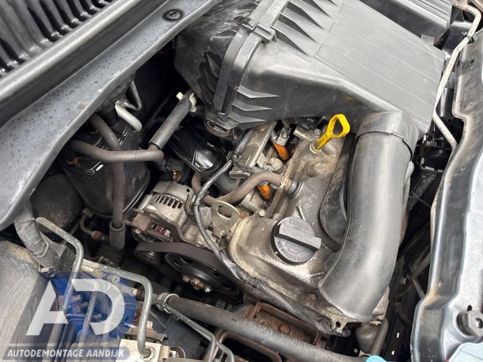 Suzuki Alto 1.0 12V Épave (2010, Gris)