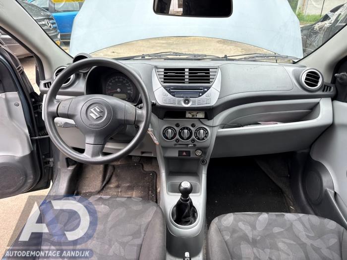 Suzuki Alto 1.0 12V Épave (2010, Gris)