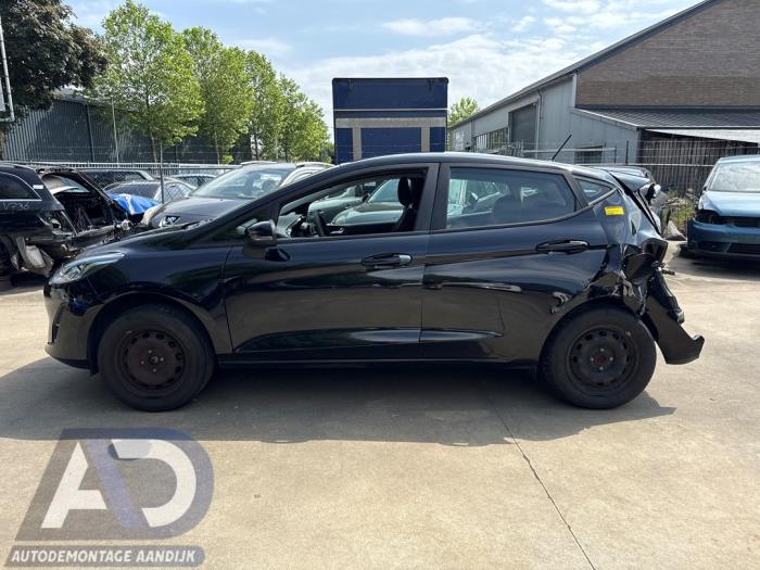 Ford Fiesta 7 1.1 Ti-VCT 12V 70 Épave (2018, Noir)