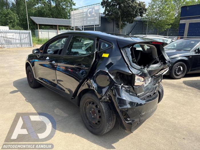 Ford Fiesta 7 1.1 Ti-VCT 12V 70 Épave (2018, Noir)