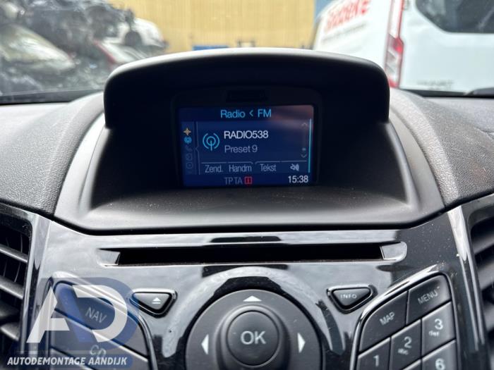 Ford Fiesta 6 1.0 EcoBoost 12V 100 Samochód złomowany (2014, Czarny)