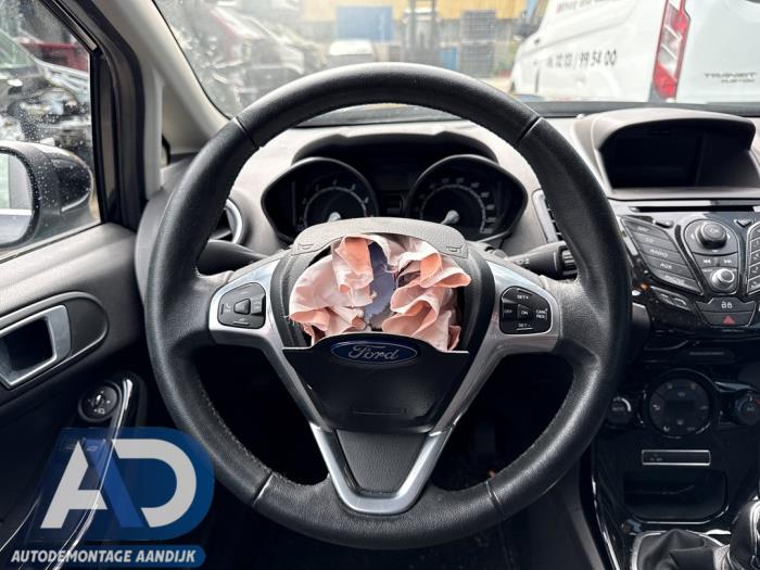 Ford Fiesta 6 1.0 EcoBoost 12V 100 Samochód złomowany (2014, Czarny)