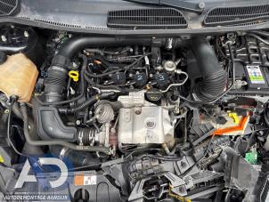 Ford Fiesta 6 1.0 EcoBoost 12V 100 Samochód złomowany (2014, Czarny)