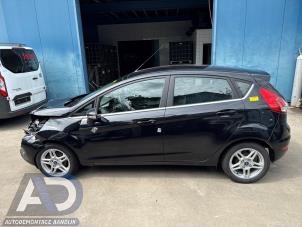 Ford Fiesta 6 1.0 EcoBoost 12V 100 Samochód złomowany (2014, Czarny)