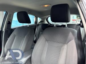 Ford Fiesta 6 1.0 EcoBoost 12V 100 Samochód złomowany (2014, Czarny)